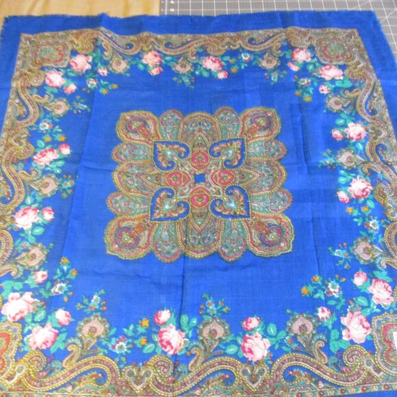 Vintage Scarf - Blue with Pink Flower Design - 100% Acrylic - Made in Japan - Picture 6 of 6